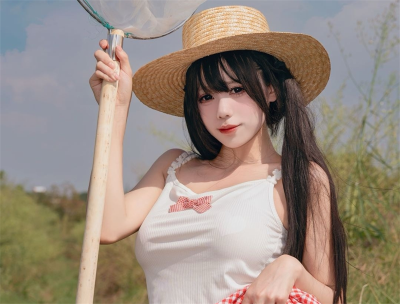 咬一口兔娘最新摄影图集分享,甜美可爱的颜值博主