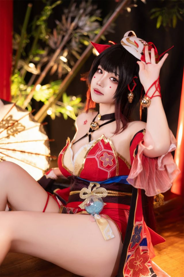 火绚丽于幻：雪晴Astra的《崩坏：星穹铁道》花火cosplay解析