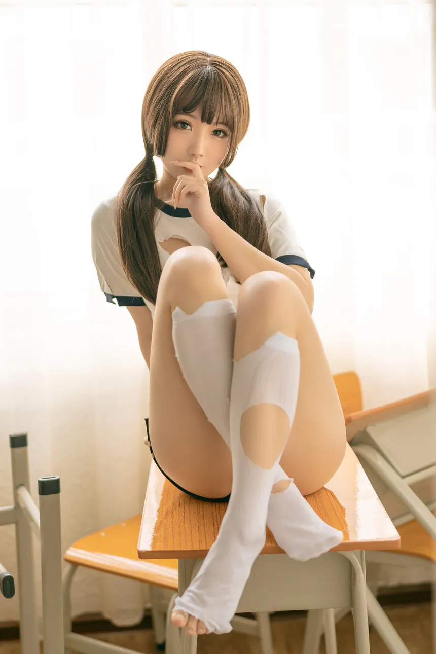 桃良阿宅-24年7月最新COS作品 体操服