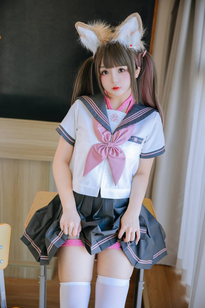 日奈娇cos JK系列 | 椎名莜(日奈娇)_JK系列·捆绑cos [150P3V-2.62GB]