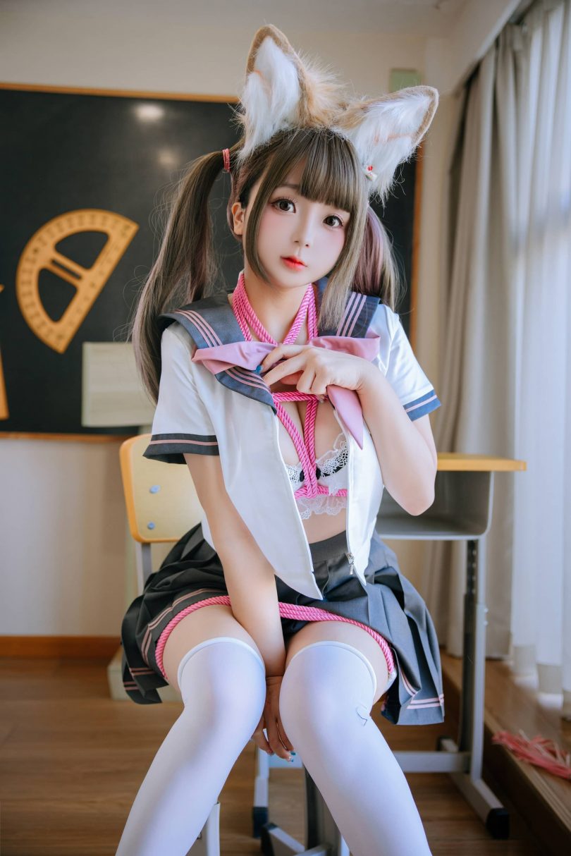 日奈娇cos JK系列 | 椎名莜(日奈娇)_JK系列·捆绑cos [150P3V-2.62GB]