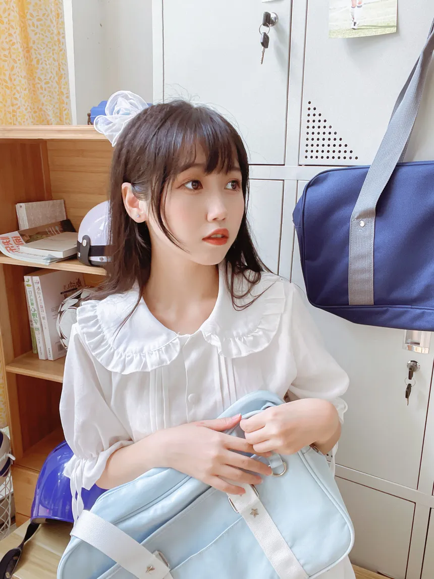 不呆猫 – 清纯妹妹，充满了知识的渴望