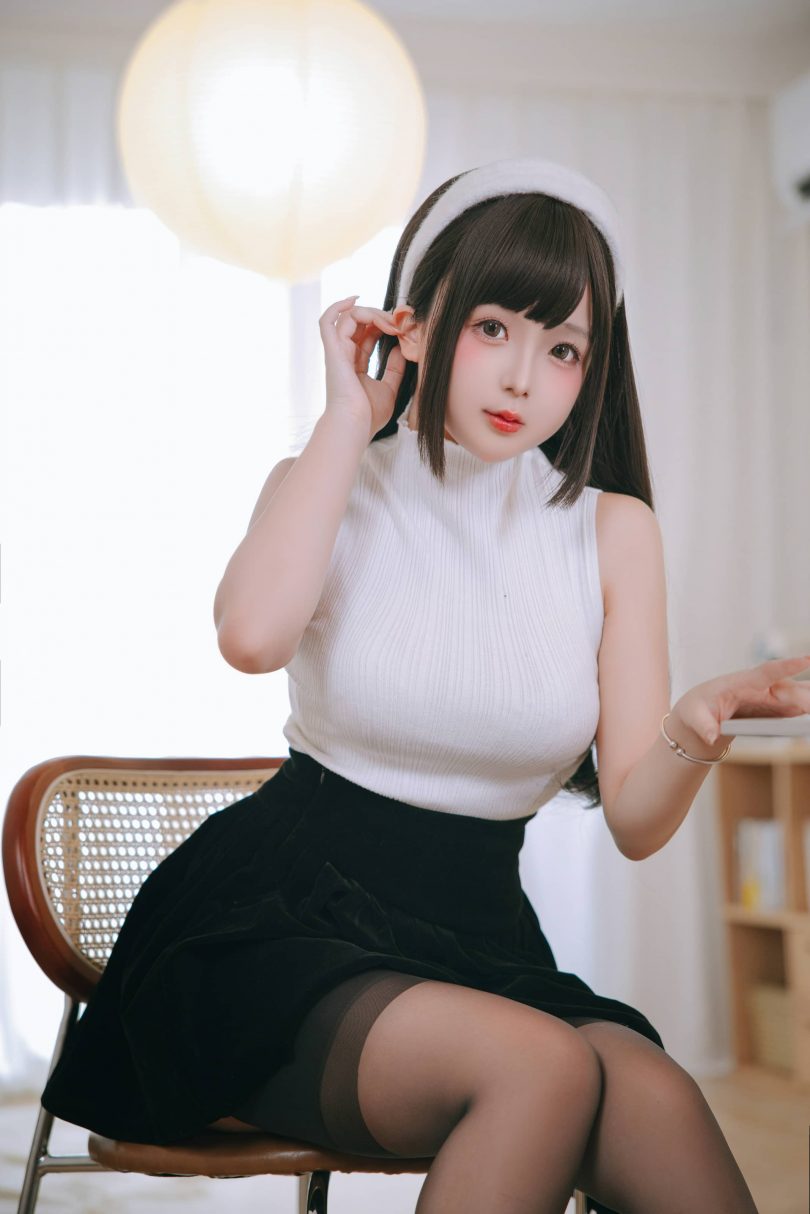 日奈娇cos邻家太太|椎名莜(日奈娇)_邻家太太·丝袜COS[126P-1.94GB]