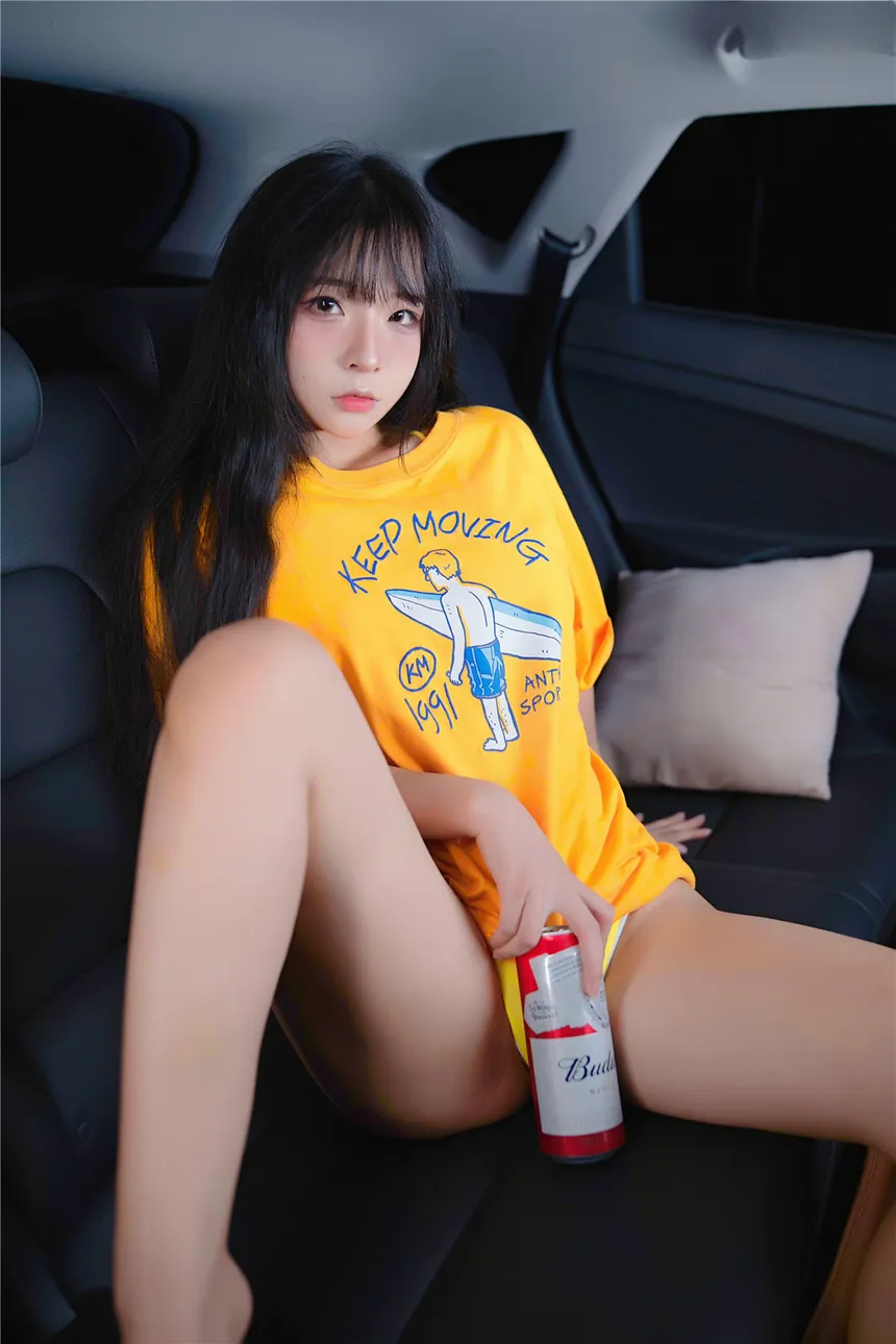yuuhui玉汇 – 2022 Vol.004 车内嫩黄 Yellow Bird in My Car -Cos作品及个人资料介绍