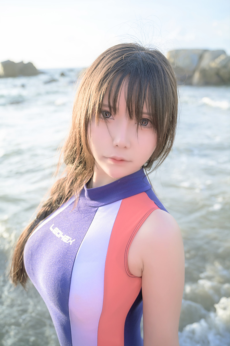 抱走莫子aa/中岛莫之子i竞技泳衣：活力四射的海边写真