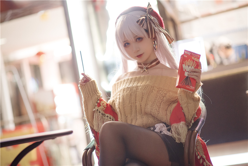 樱落酱w贝法pocky：银发少女的诱惑，让你欲罢不能！