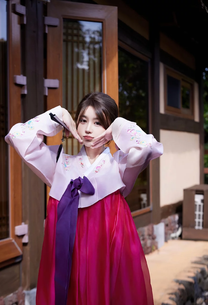 美图欣赏丨XiuRen_tina_甜仔 NO.7522[58+1P／558MB]