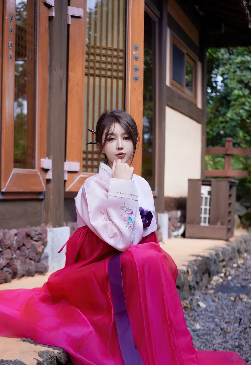 美图欣赏丨XiuRen_tina_甜仔 NO.7522[58+1P／558MB]