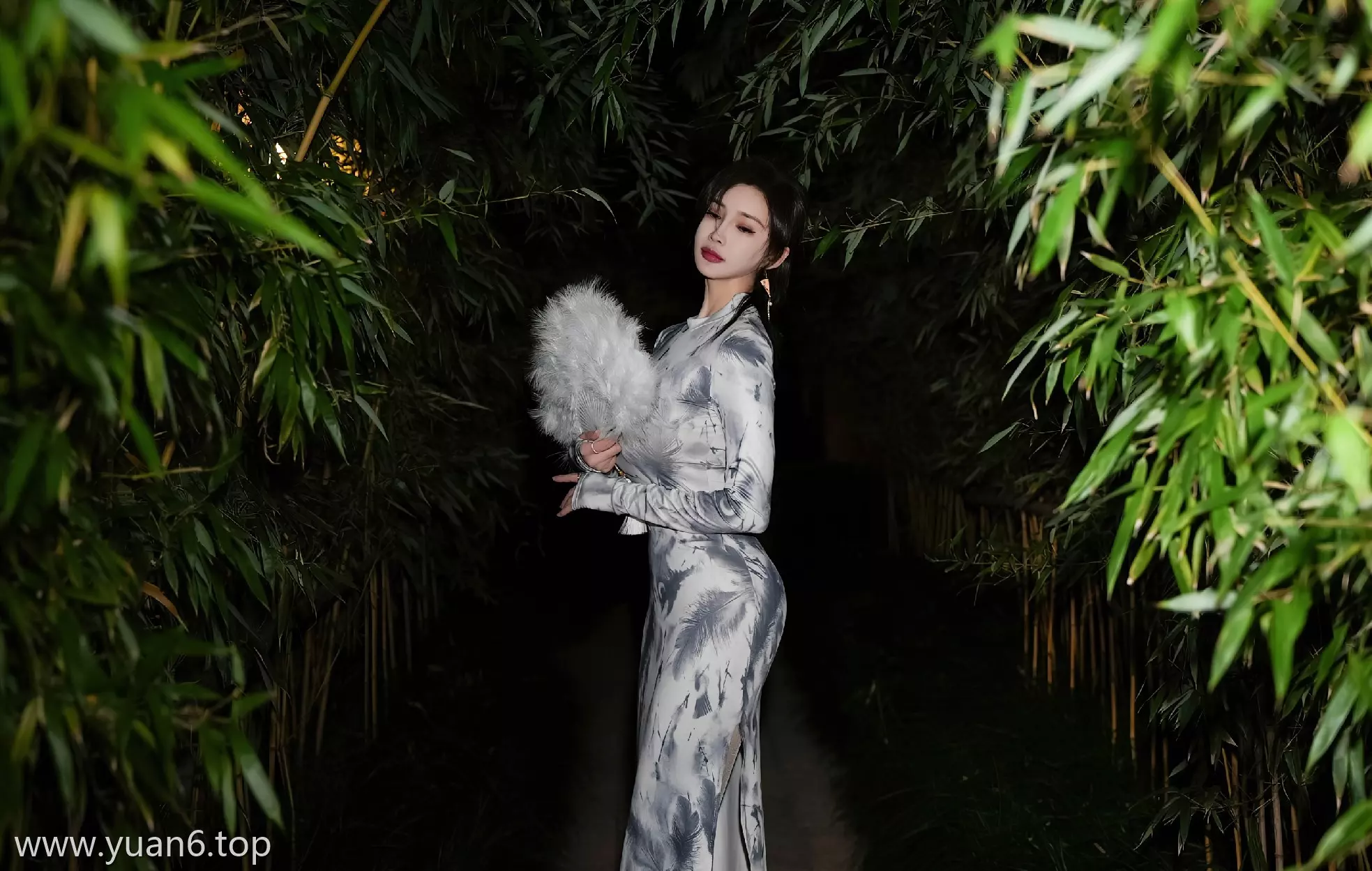 美图欣赏丨XiuRen_Carol周妍希 NO.7744[77+1P／832MB]
