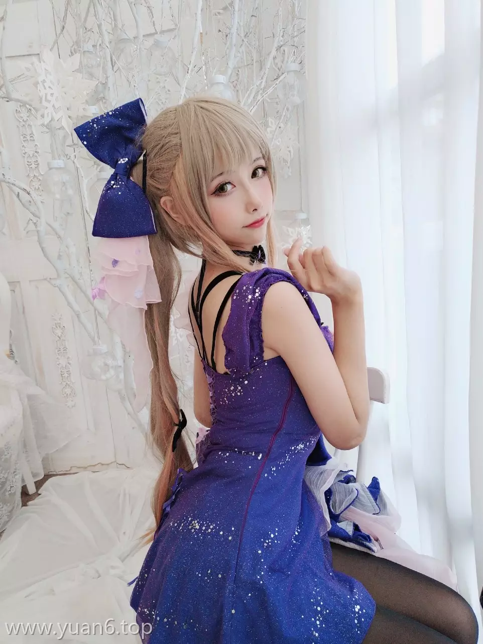 Coser_Momoko葵葵-K2定制自拍 [18P-72MB]