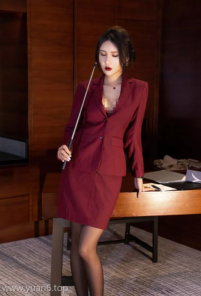 美图欣赏丨Xiuren秀人Emily尹菲 NO.4038[70+1P／639MB]