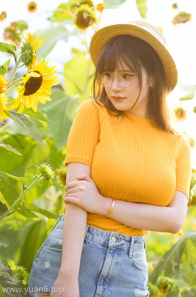 美图欣赏丨Coser前羽_rr-夏雨潮[98P-627.9M]