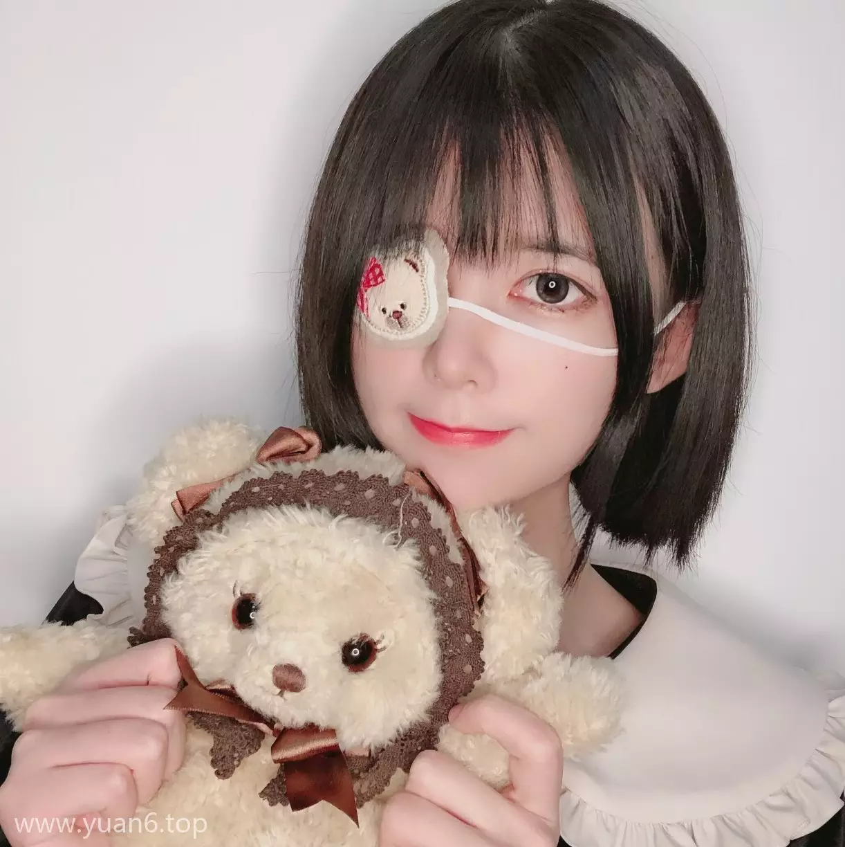 美图欣赏丨Coser眼酱大魔王w-朋友圈私照[50P-62M]