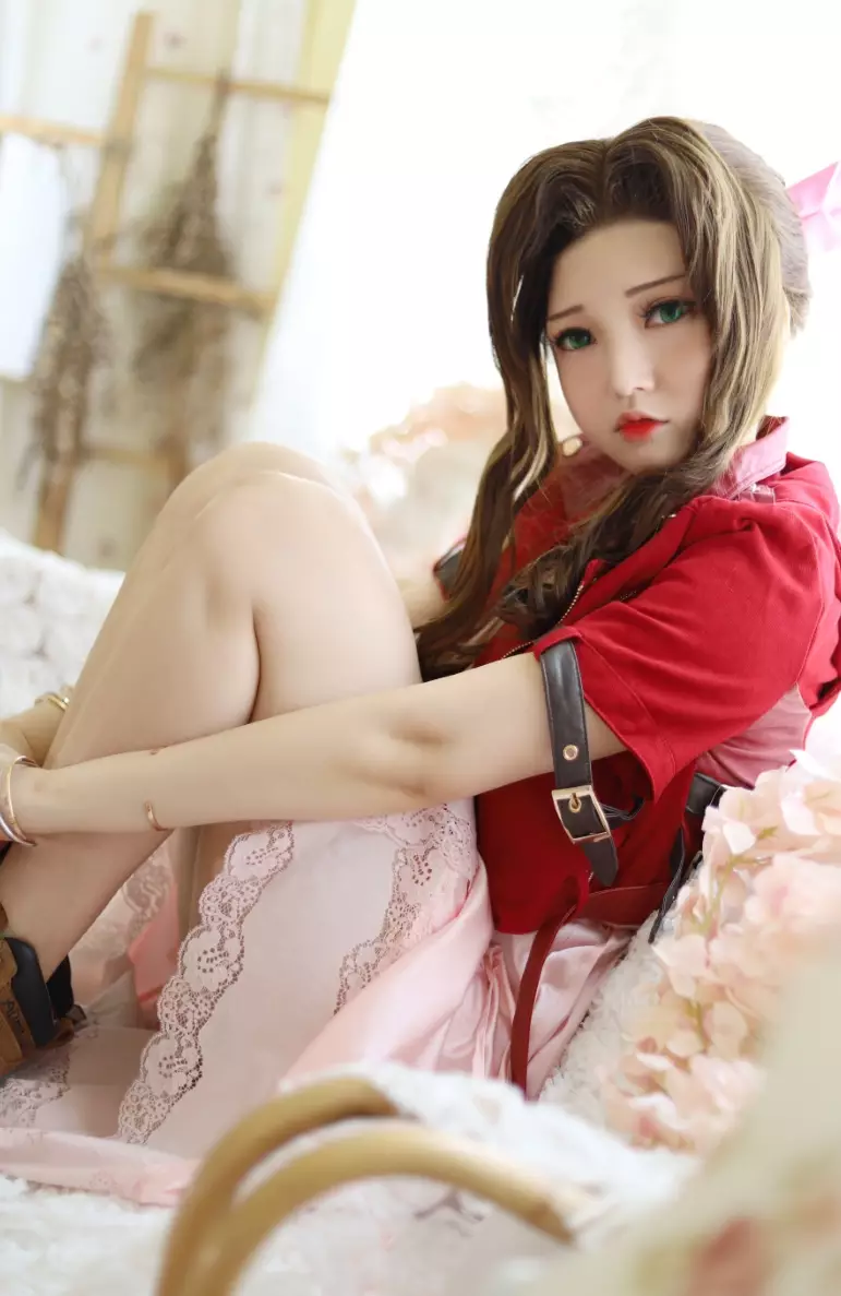 美图欣赏丨Coser_Potato Godzilla-Aeris[74P-411MB]