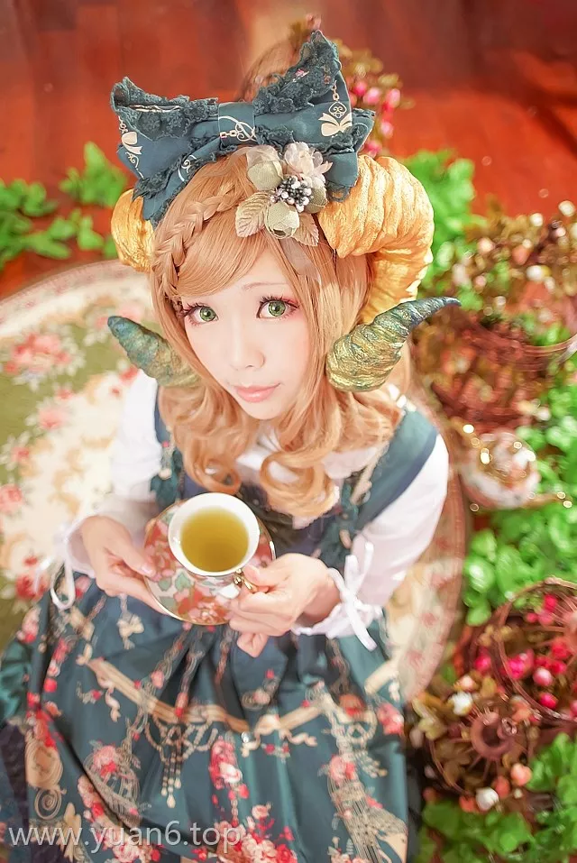 ElyEE子的真名是什么及作品集午茶角少女预览