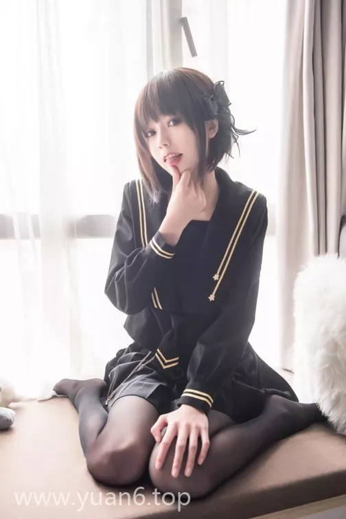 你的负卿个人资料及窗台黑裙女孩图集分享