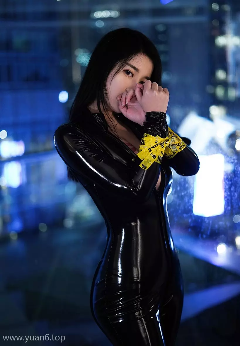 XiuRen秀人美七Mia个人资料及No.2918期摄影作品