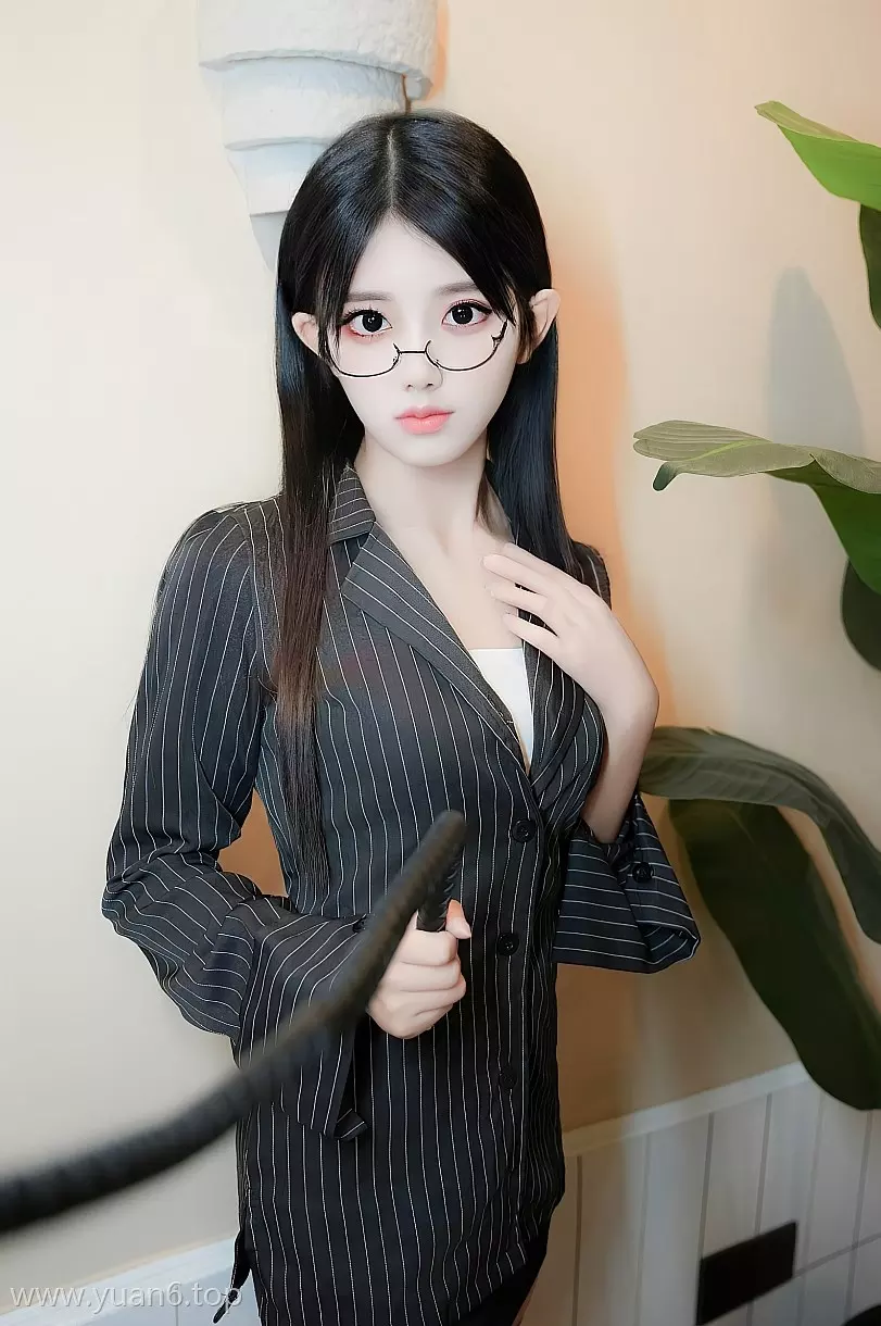 Xiuren秀人美少女@资料介绍和NO.8802图片包