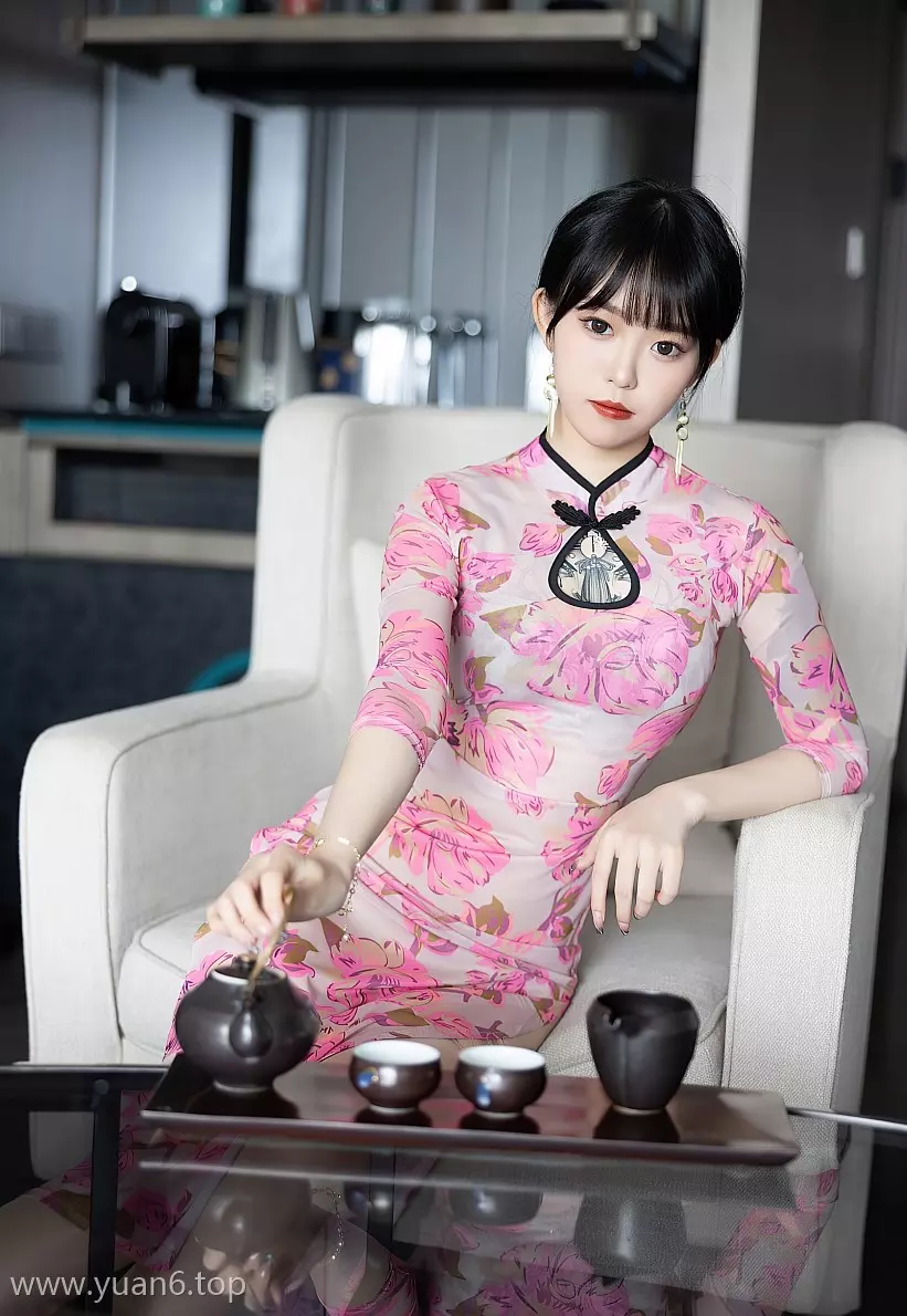 XIAOYU语画界奶瓶个人资料和VOL.807期图片欣赏