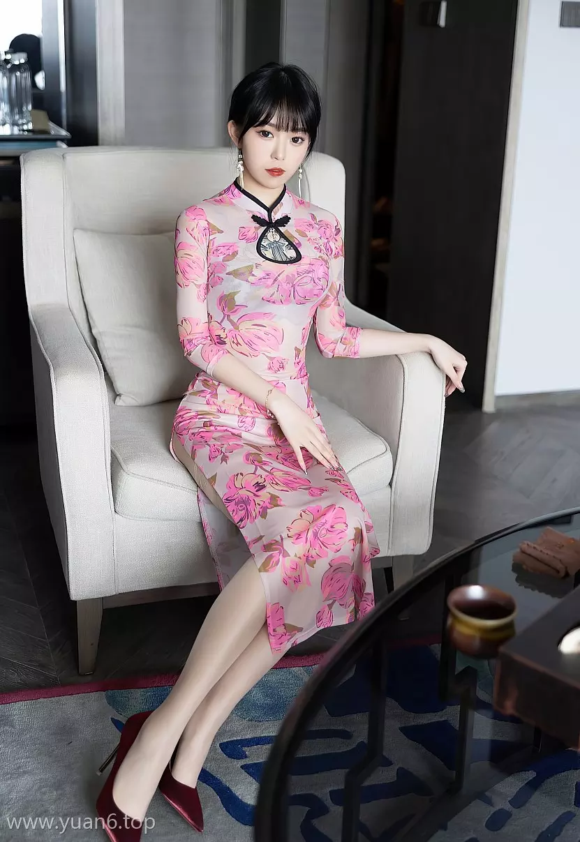 XIAOYU语画界奶瓶个人资料和VOL.807期图片欣赏