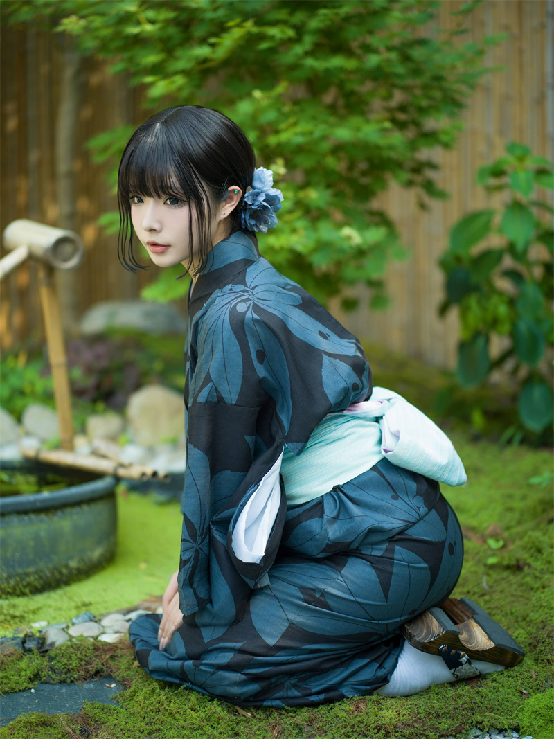yuuhui玉汇74套摄影作品全解析，带你领略她的多变风格！