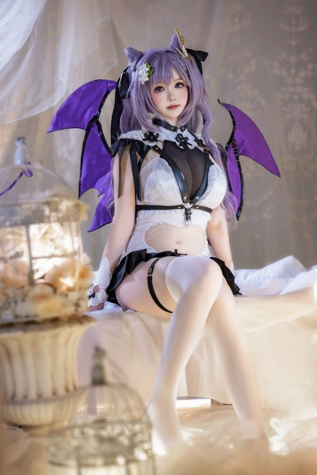 雪晴Astra恶魔版刻晴COS：演绎性感与可爱并存的原神世界