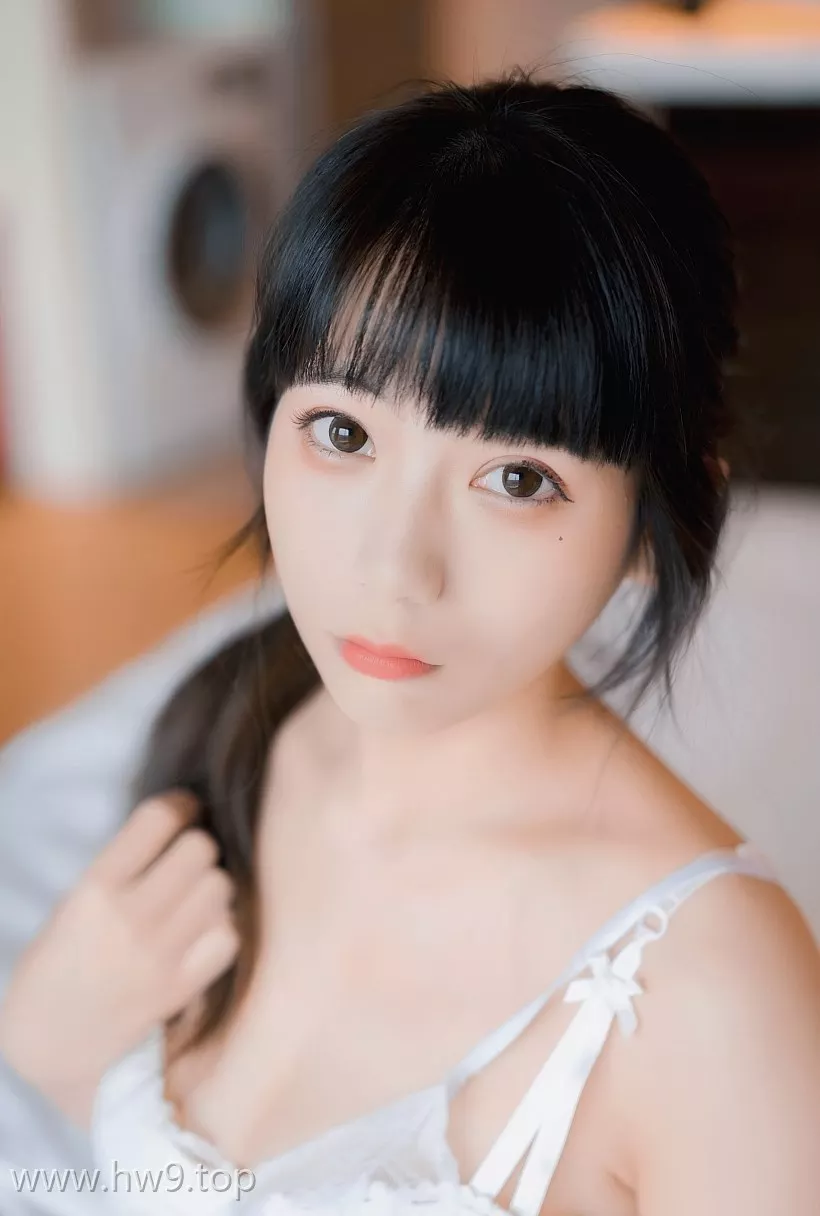 美图欣赏丨Coser_usejan蓝蓝全部图片集之薄纱睡衣[42P-76.4M]