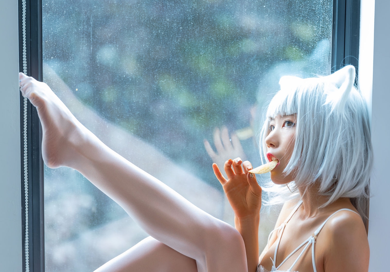 水淼aqua《白猫》—一场让人心动的萌系之旅