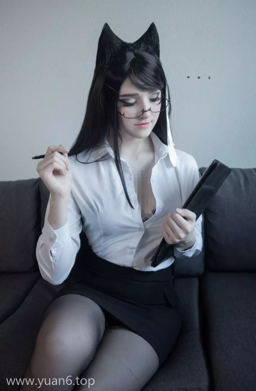 美图欣赏丨Coser_CandyBall全部图片集之Secretary Atago[54P-598MB]