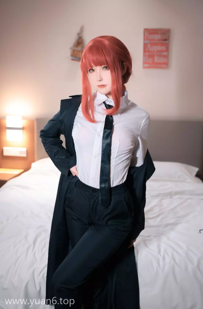 美图欣赏丨Coser_Quan冉有点饿个人资料及电锯人玛奇玛摄影作品赏析