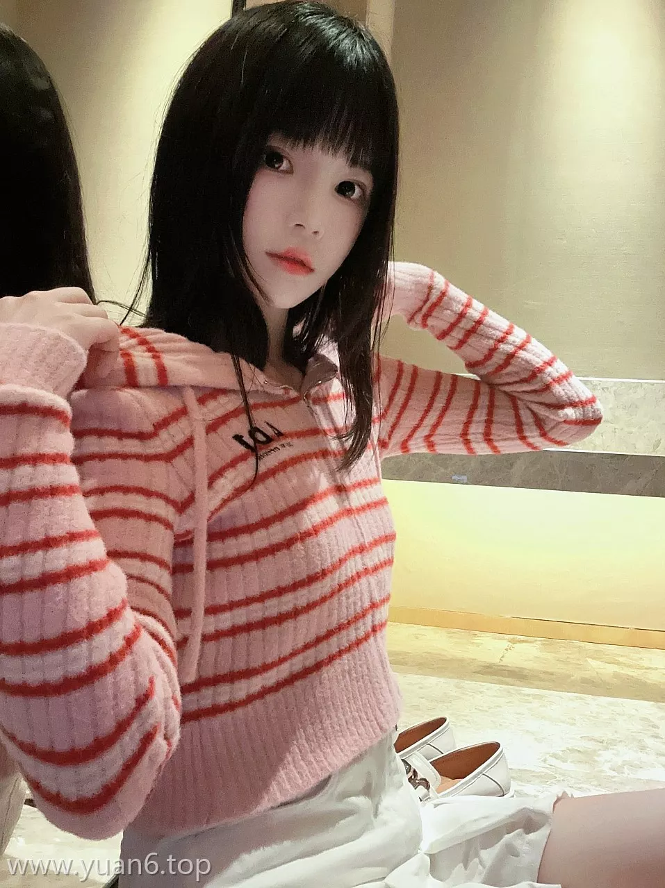 美图欣赏丨Coser桜桃喵-条纹毛衣[22P-98.5M]