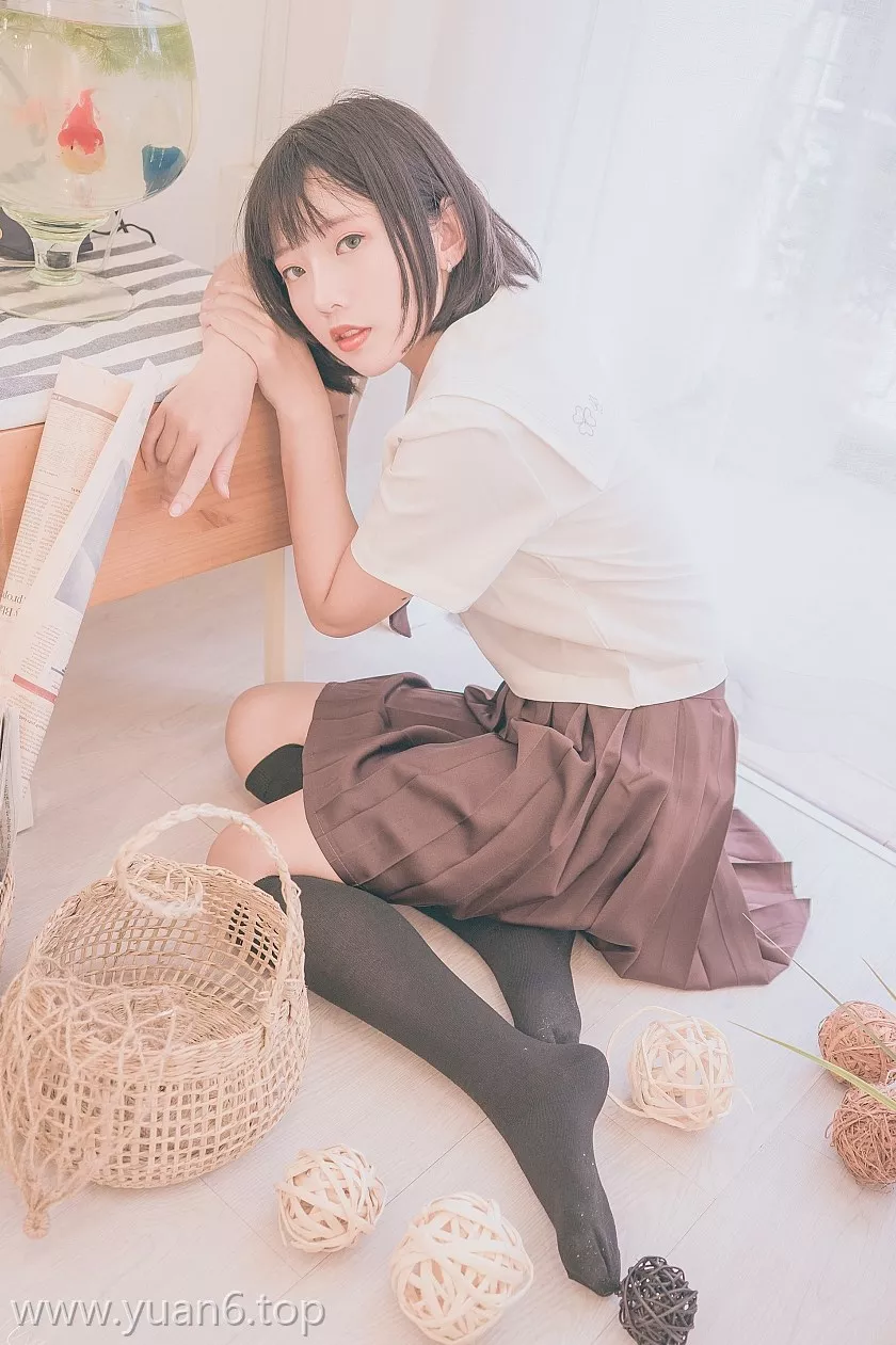 美图欣赏丨Coser_Messie Huang-Birthday Seifuku[20P-62MB]