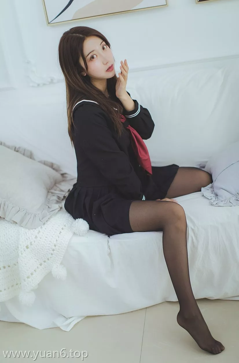 美图欣赏丨Coser黑川-黑色JK制服[52P-314M]