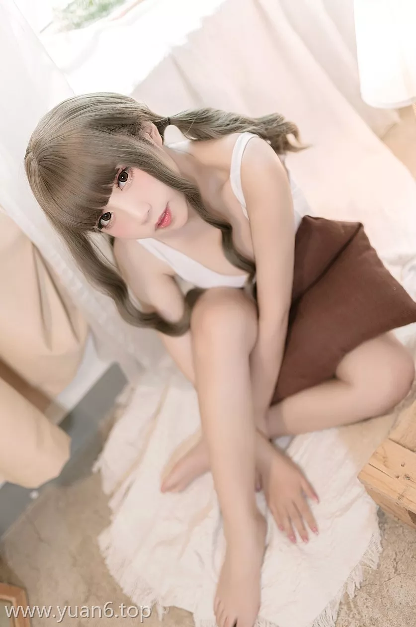 美图欣赏丨Coser猫田圣奈奈-白色死库水[9P-25MB]