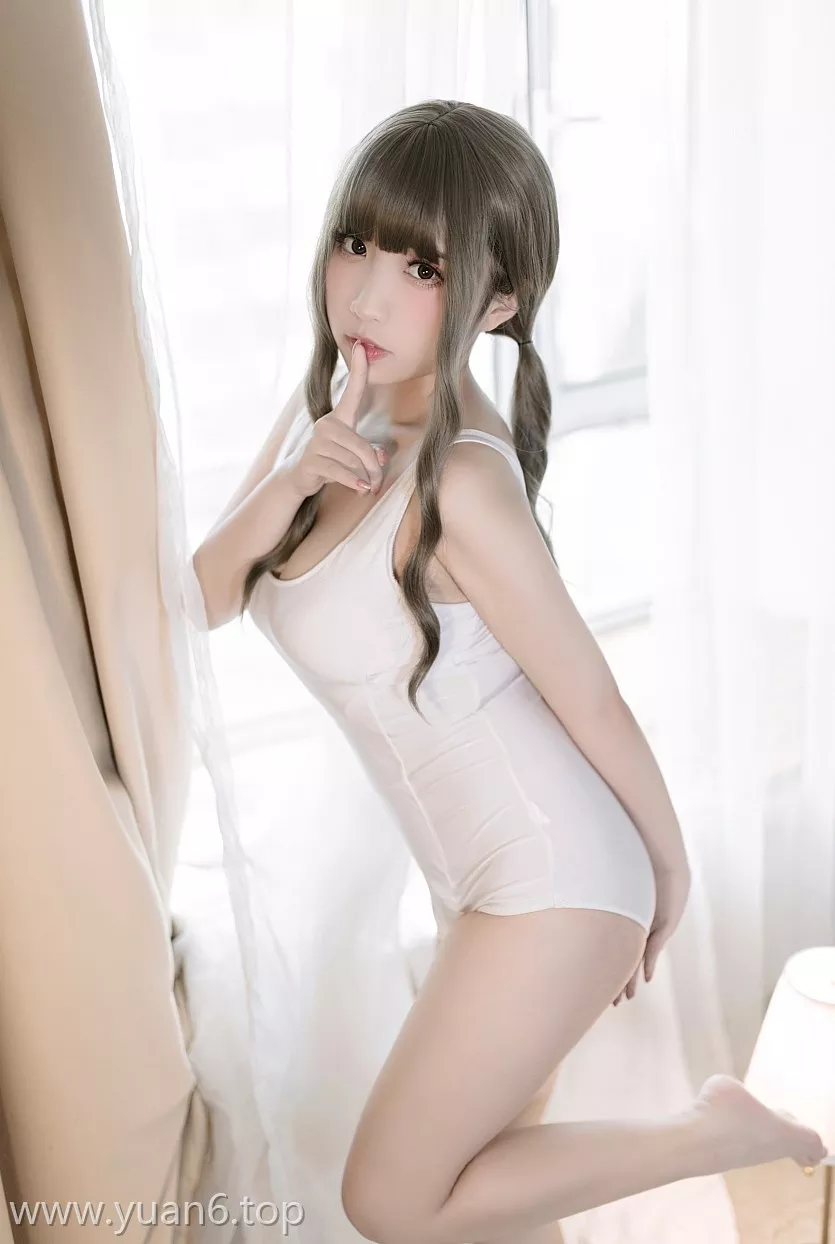 美图欣赏丨Coser猫田圣奈奈-白色死库水[9P-25MB]