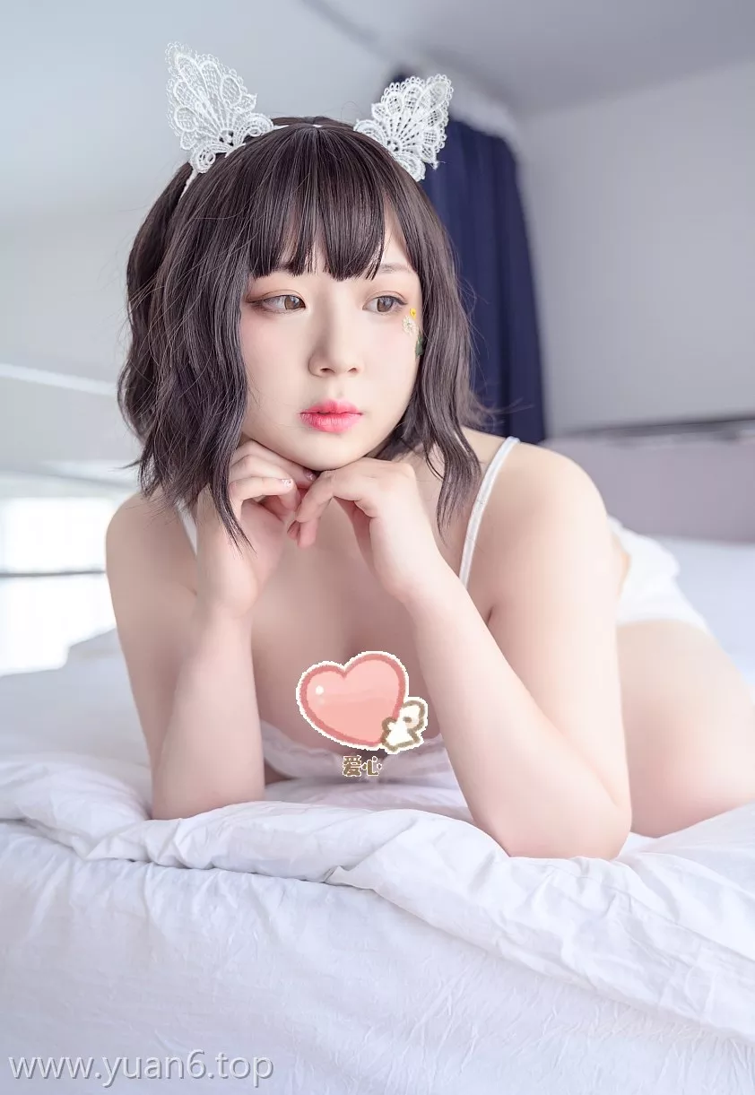 美图欣赏丨Coser皮皮奶可可爱了啦-白睡衣[57P-798MB]