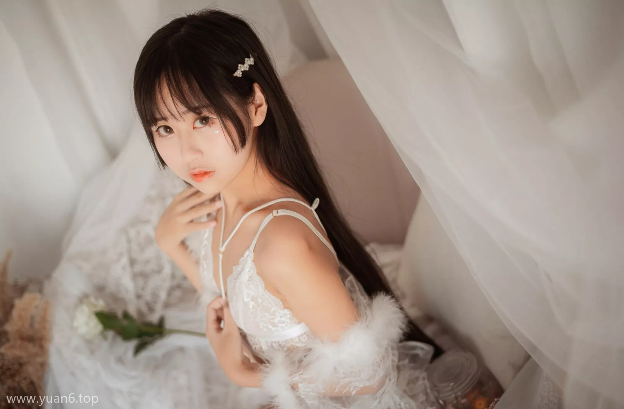 美图欣赏丨Coser萌芽儿o0-毛绒内衣[27P-278MB]