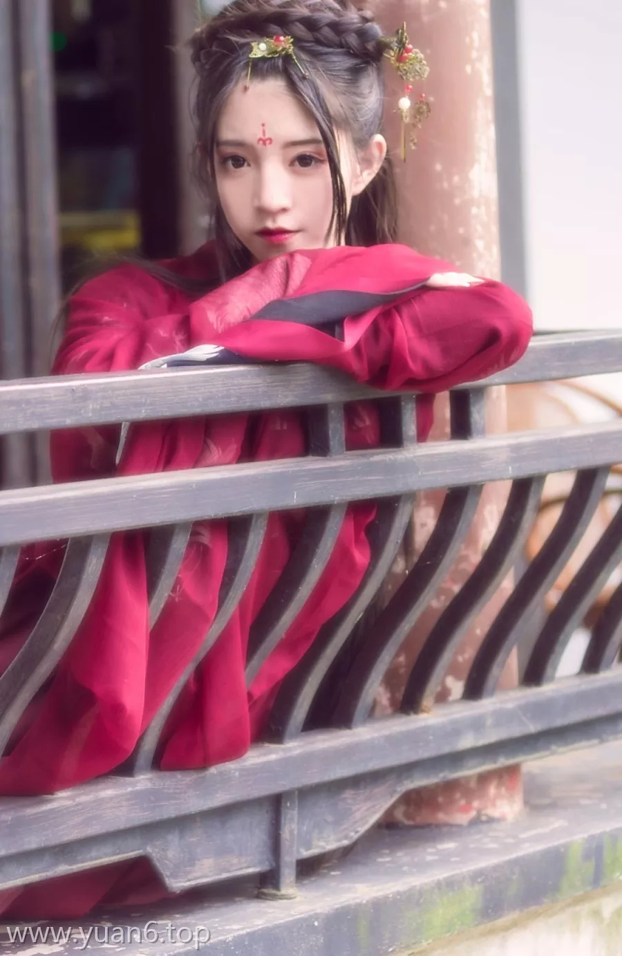 美图欣赏丨Coser_Kettoe-汉服姑娘[9P-207MB]