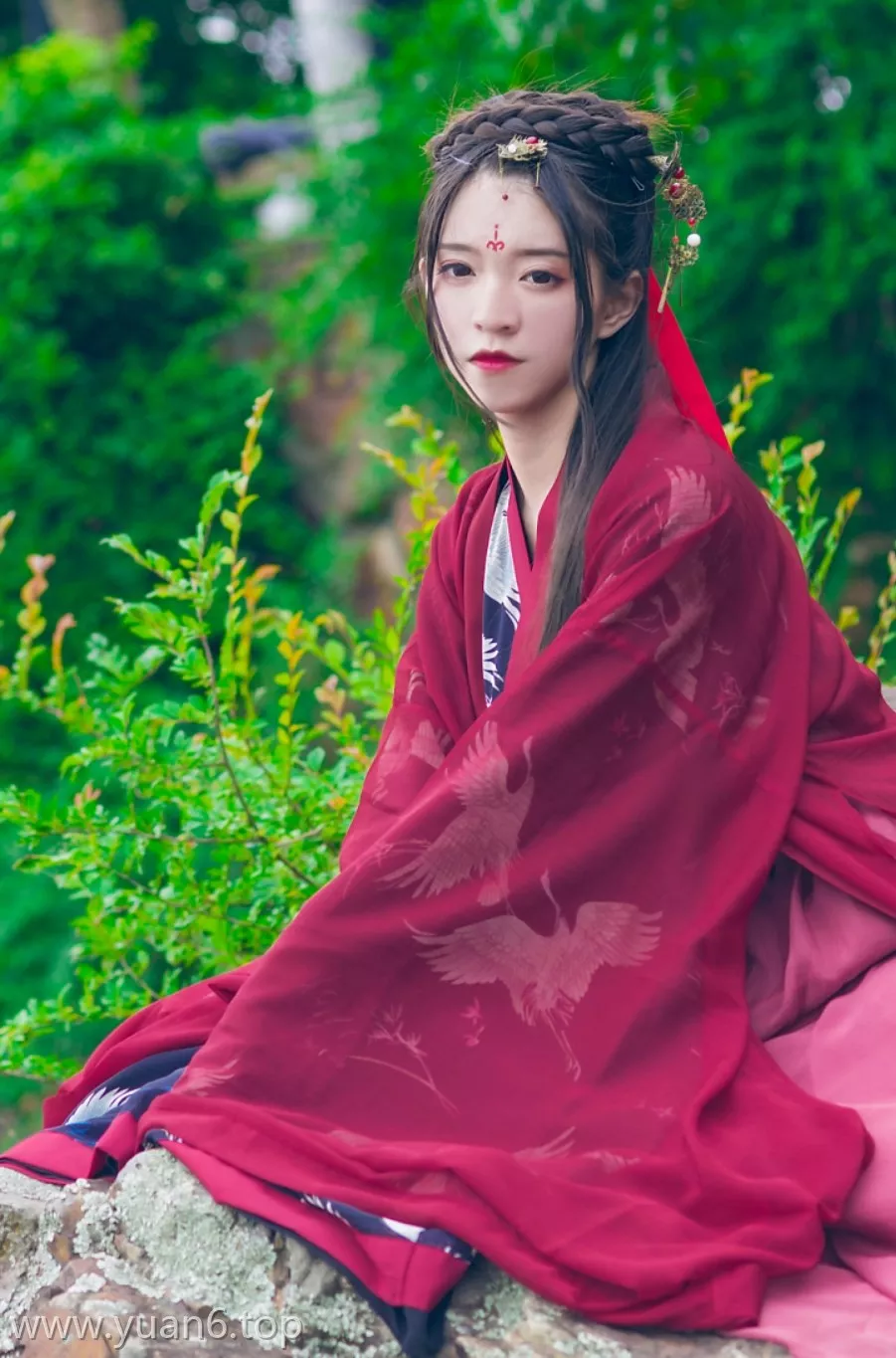 美图欣赏丨Coser_Kettoe-汉服姑娘[9P-207MB]
