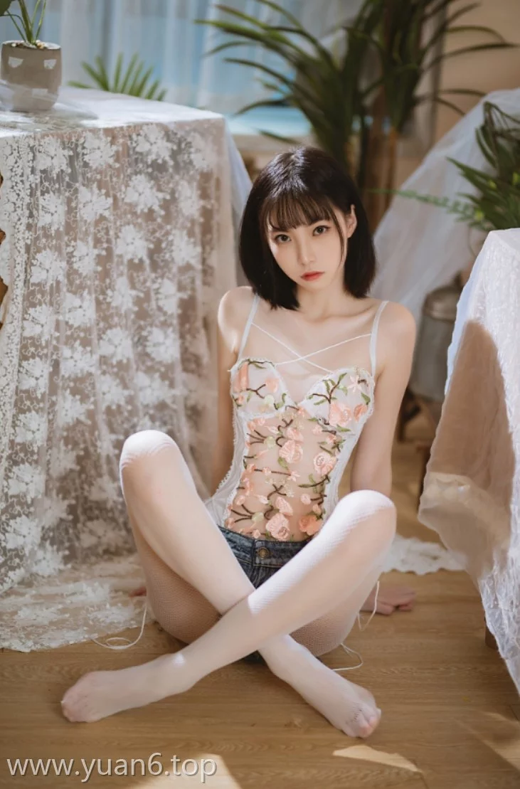 美图欣赏丨Coser许岚LAN-牛仔短裤[40P-555MB]