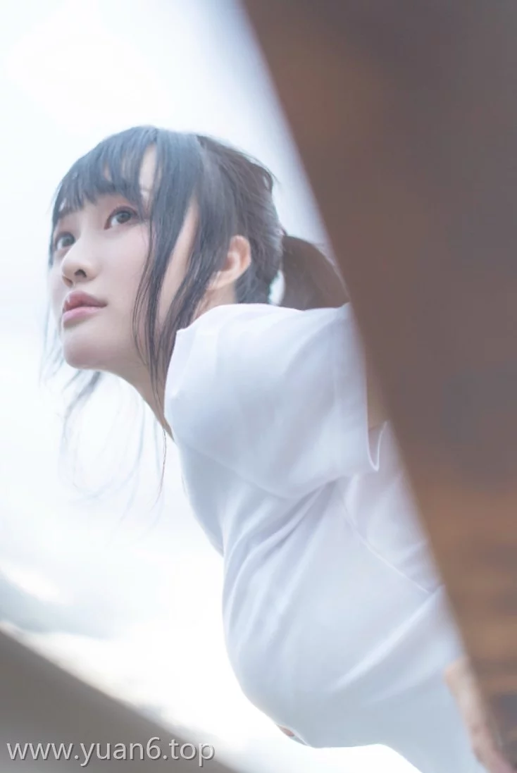 美图欣赏丨Coser_脱尾巴Mizuki-可乐JK[18P-33MB]