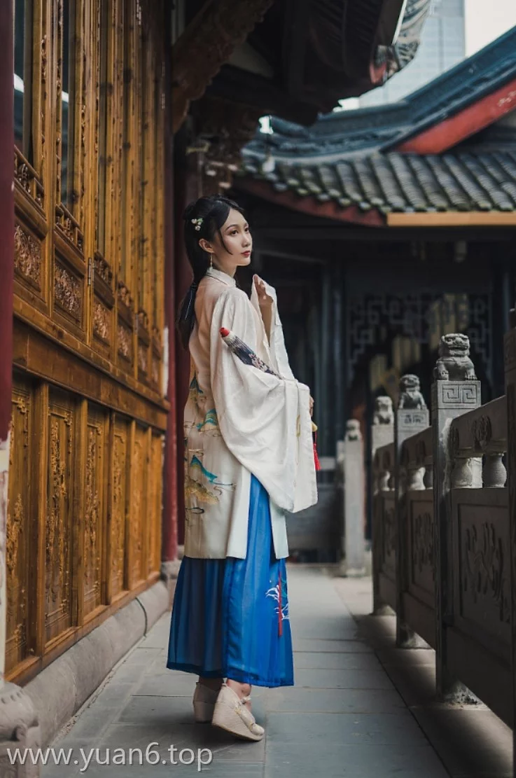 美图欣赏丨Coser如月灰作品全集之寺外古风外景分享
