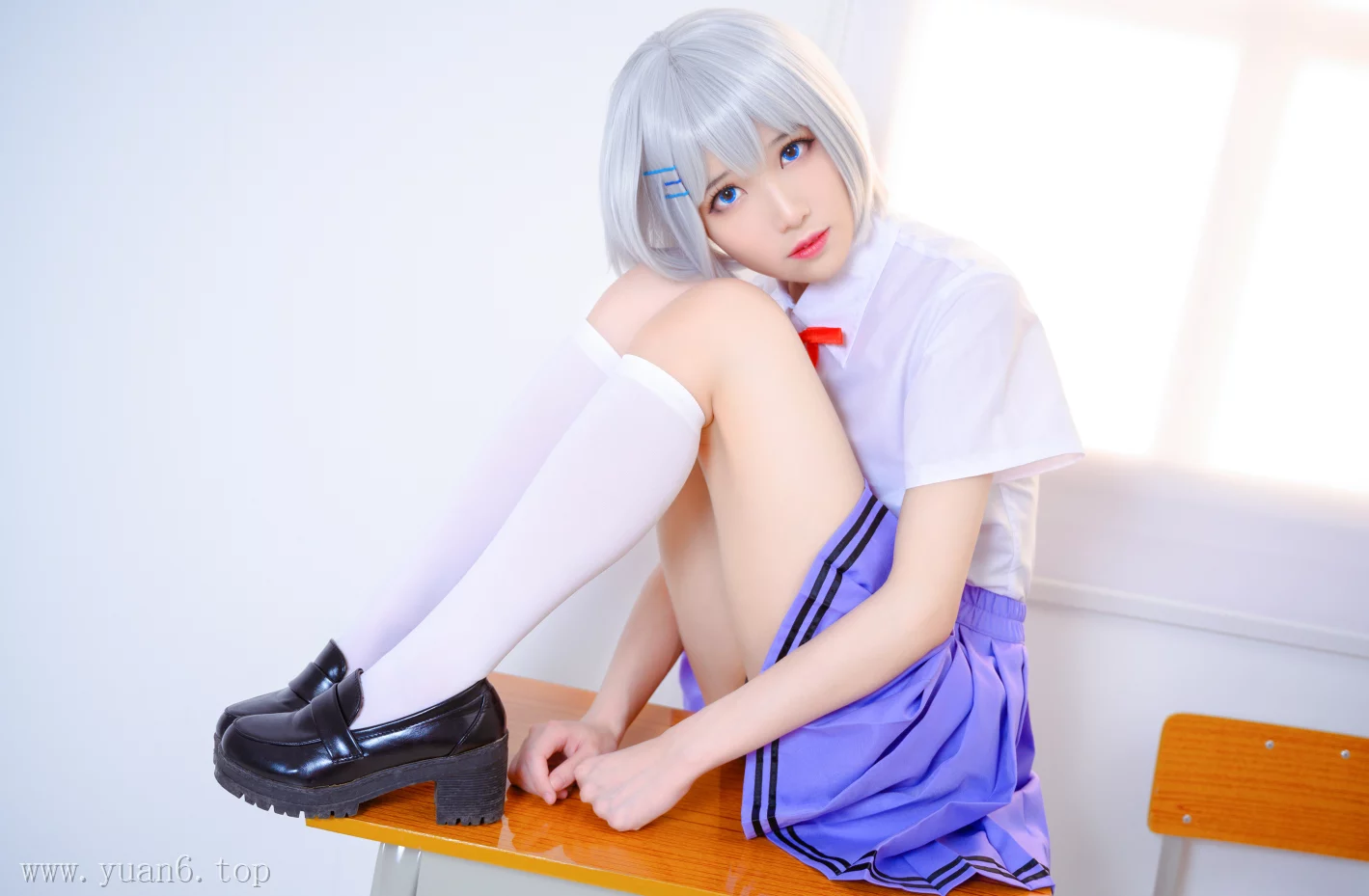 美图欣赏丨Coser_Tomoyo酱cos作品:鸢一折纸校服