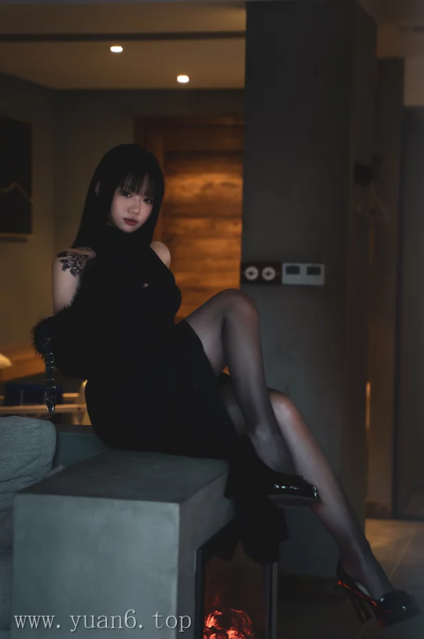 美图欣赏丨Coser柒柒要乖哦的介绍及cos作品清寂赏析