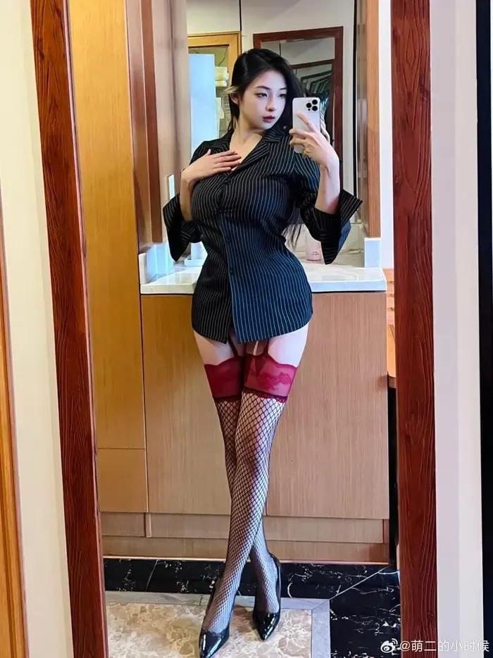 萌二 微密圈全套大尺度写真视频合集[32套]