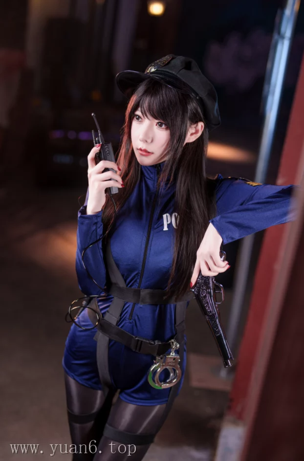 美图欣赏丨Coser香草喵露露:NO.62-十一月舰长[40P-1V-1.55G]