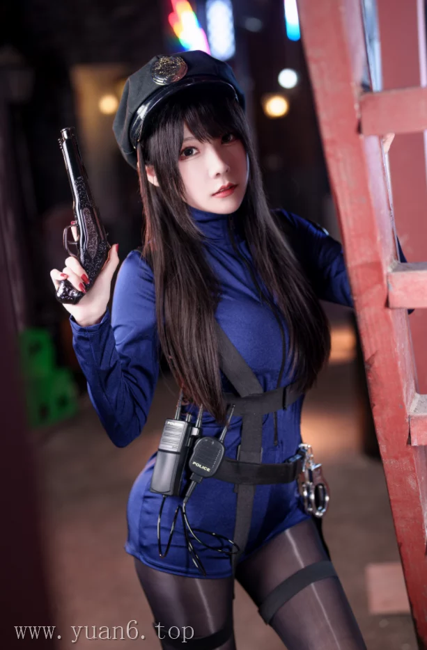 美图欣赏丨Coser香草喵露露:NO.62-十一月舰长[40P-1V-1.55G]