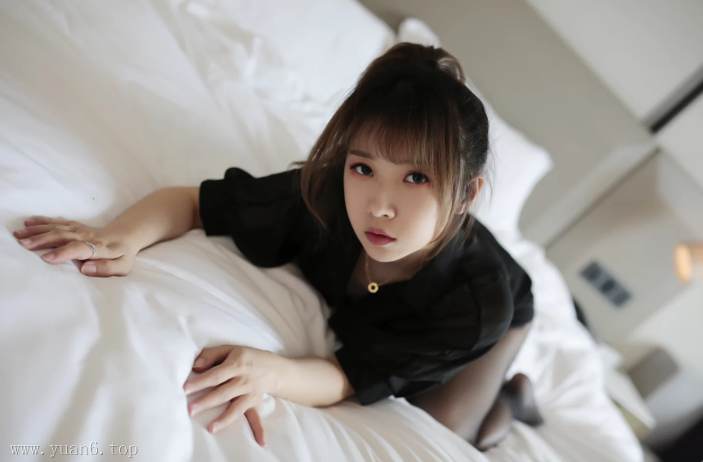 美图欣赏丨Coser小女巫露娜:NO.39-傲慢小姐姐 [63P-398MB]