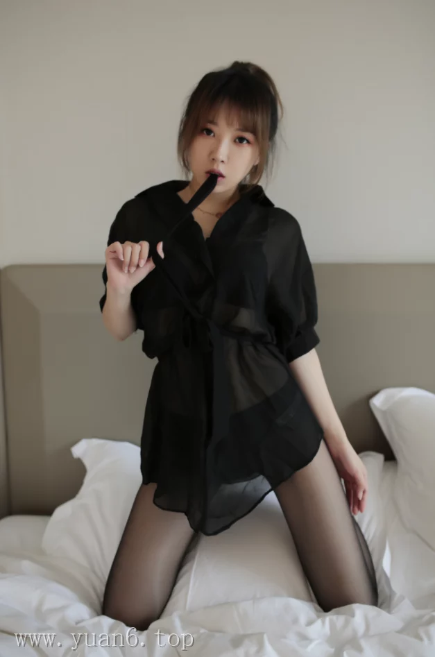 美图欣赏丨Coser小女巫露娜:NO.39-傲慢小姐姐 [63P-398MB]