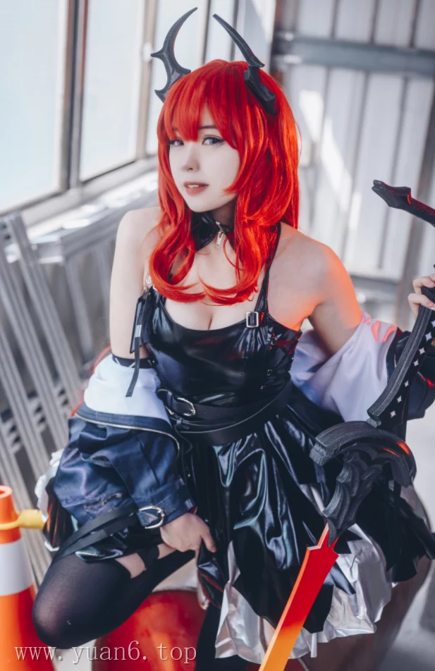 美图欣赏丨Coser_Hatori Sama(奈奈紀):NO.38-Surtr (Arknights)[11P-96.4M]